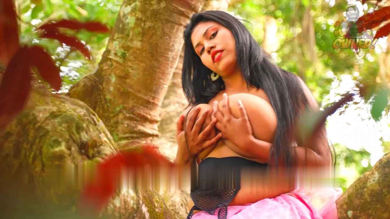 Barsha Huge Boobs Hot Bold Photoshoot Video 2022