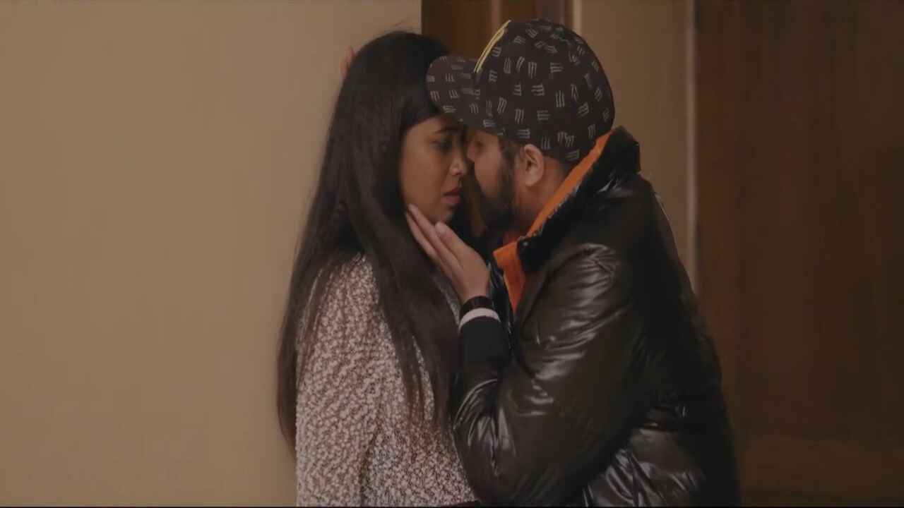 Dating Trip Woow Originals 2022 Hindi Hot Short Film