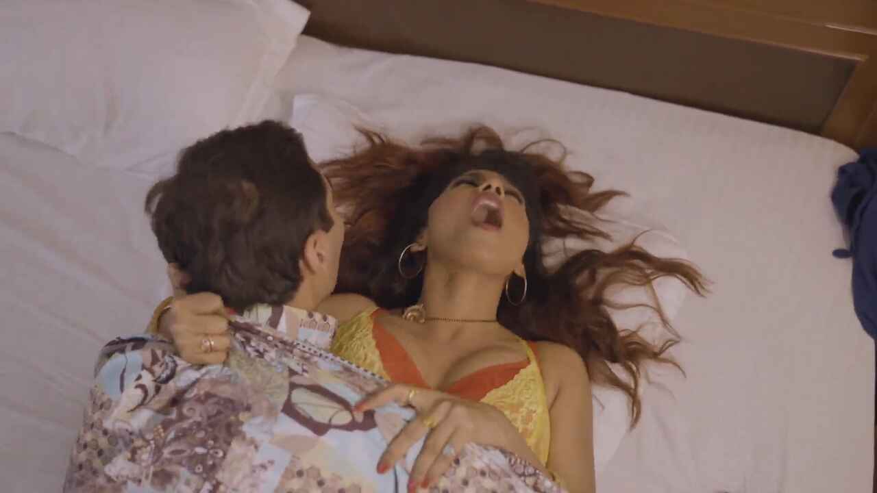 Hindi Bed Porn - Hindi Porn Web Series XXXseen.com Free HD Porn Video
